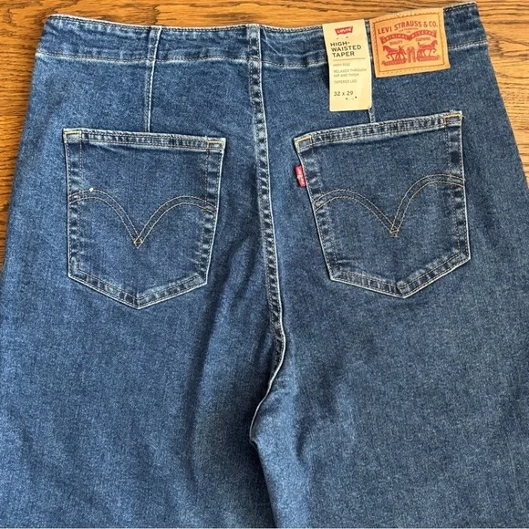 Levi’s High-Waisted Tapered Jeans - Picture 8 of 10